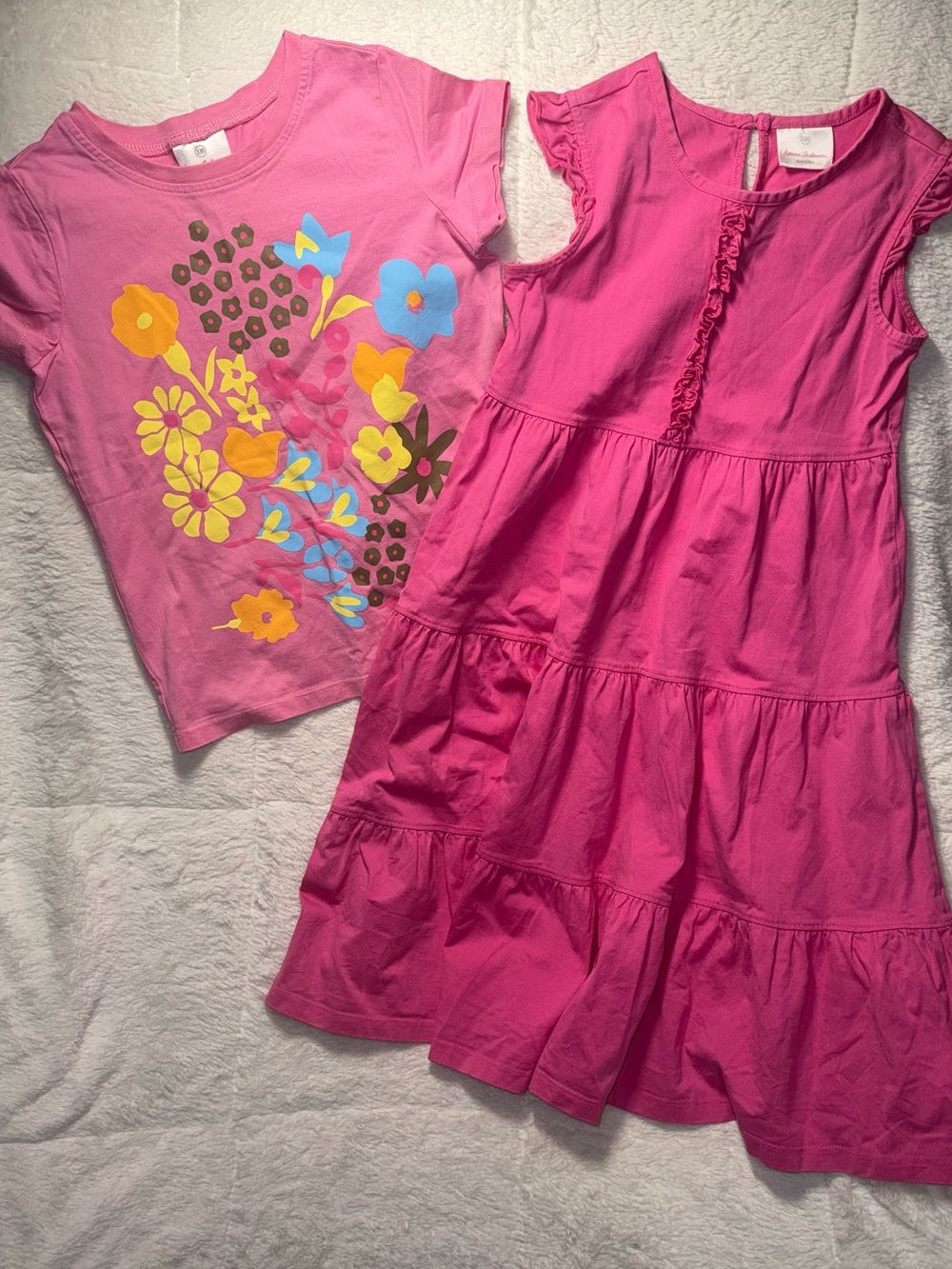 Hanna Andersson Girls sz 130 Pink Floral T & Pink Tiered Ruffled Skirt Dress Set